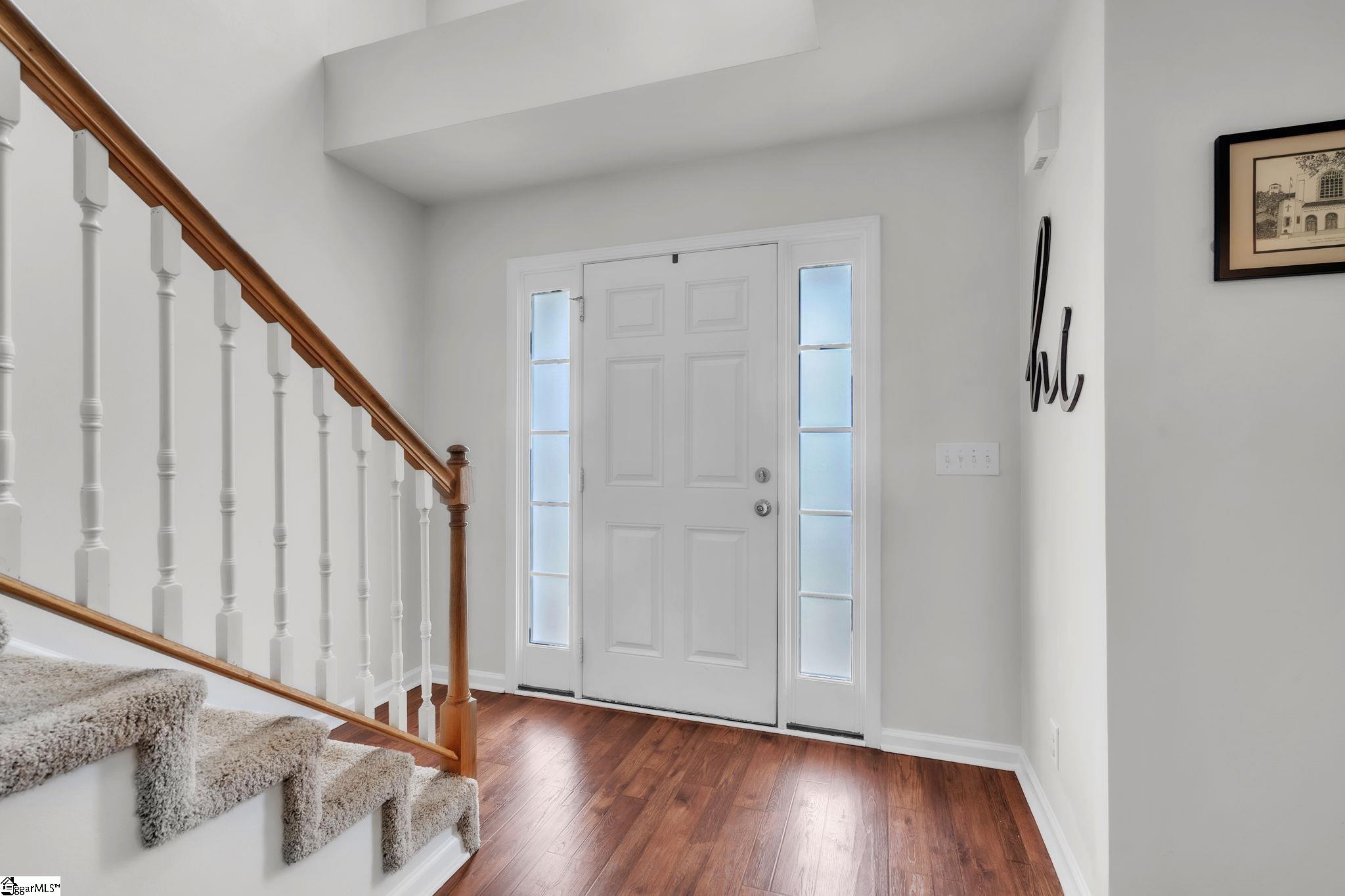 112 Rustcraft Drive Greer, SC 29651 - Photo 3 of 31