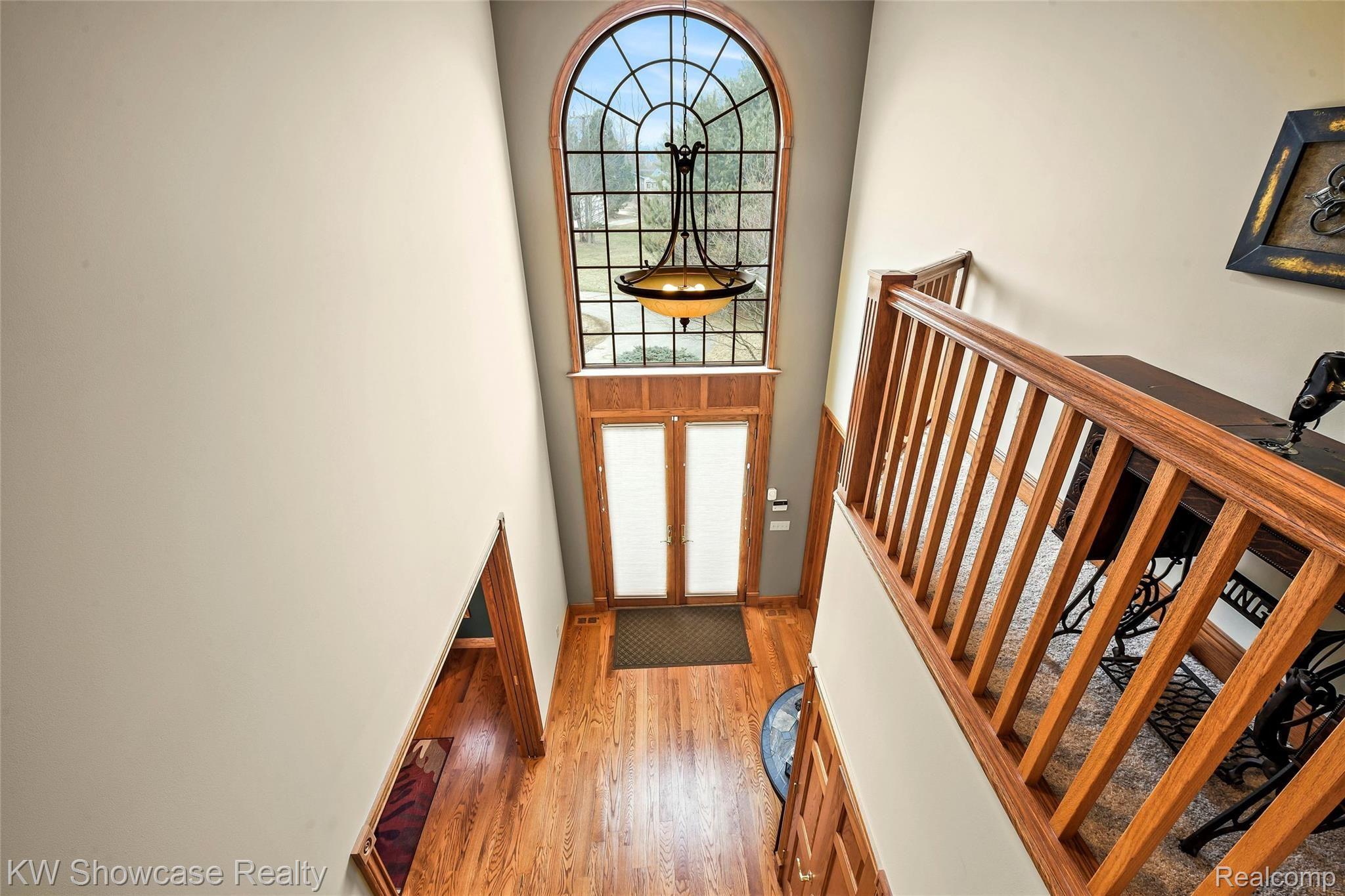 2828 Porter Road White Lake, MI 48383 - Photo 15 of 75 The sellers get compliments about their entryway all the time! You can see why!