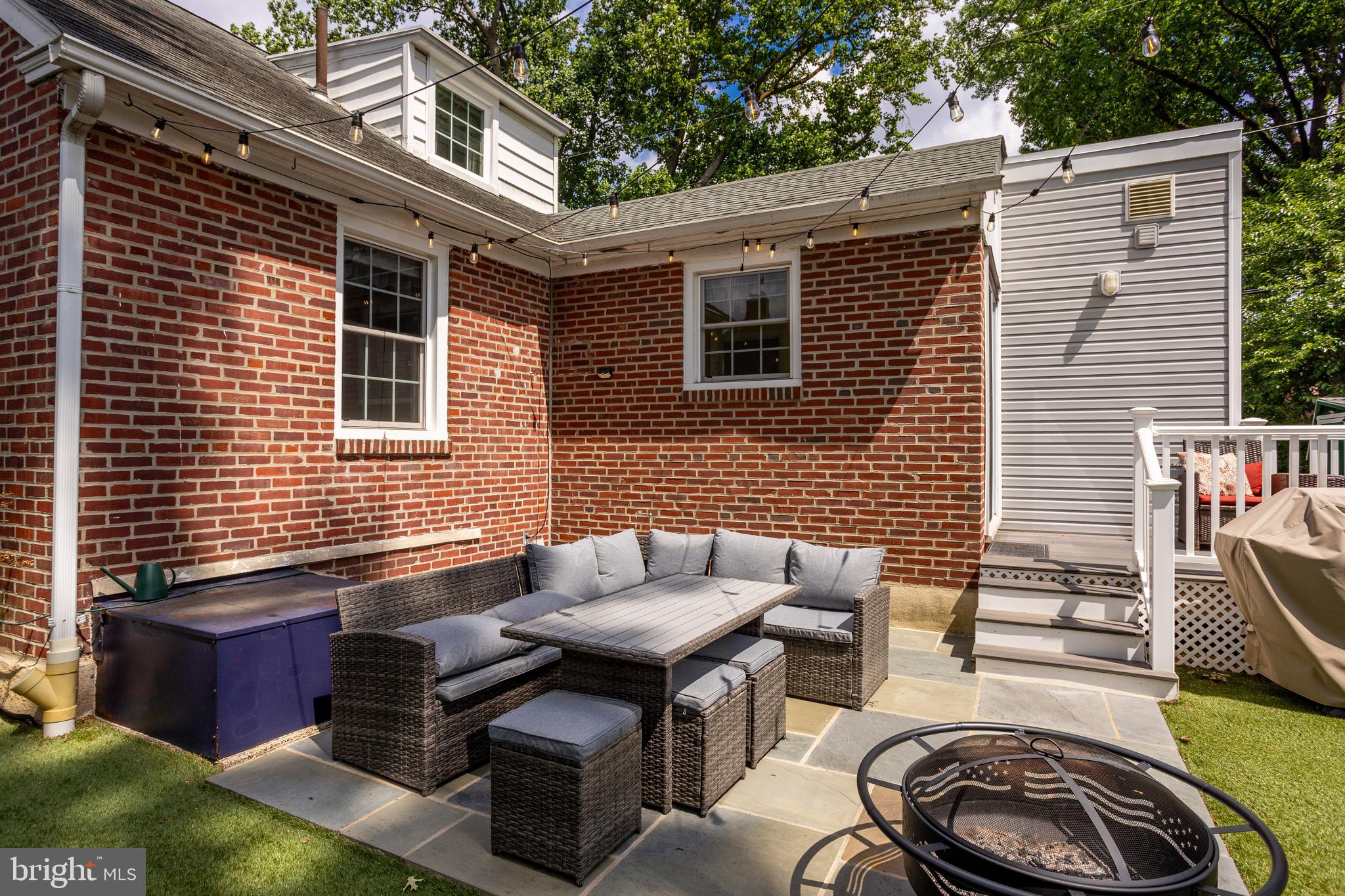 141 North Norwinden Drive Springfield, PA 19064 - Photo 34 of 42 Yard with Pavers