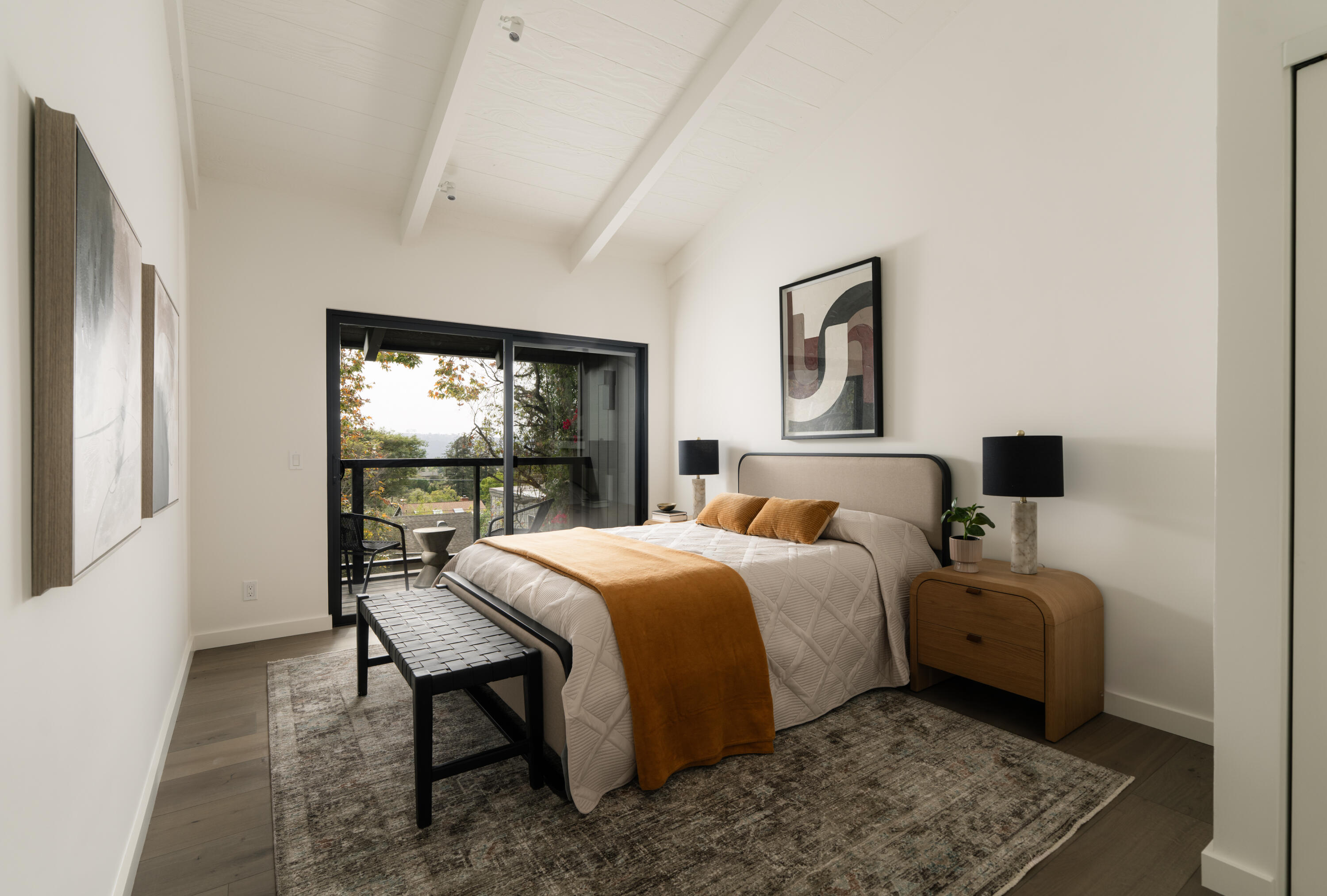 518 East Islay Street Santa Barbara, CA 93101 - Photo 17 of 24 Primary Bedroom