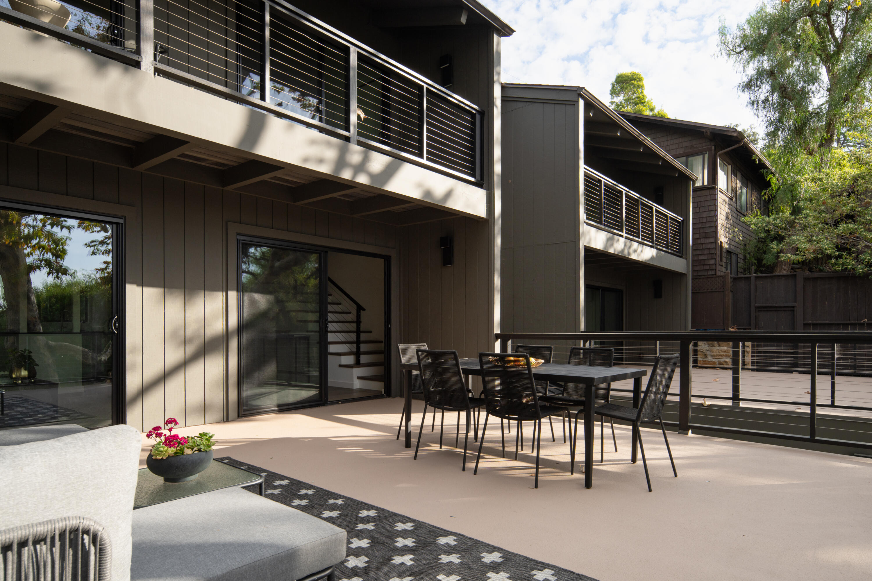 518 East Islay Street Santa Barbara, CA 93101 - Photo 21 of 24 Outdoor spaces