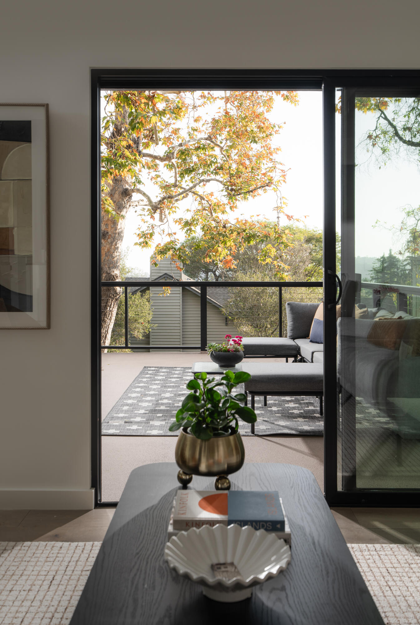 518 East Islay Street Santa Barbara, CA 93101 - Photo 4 of 24 Living Rm opens to Patio