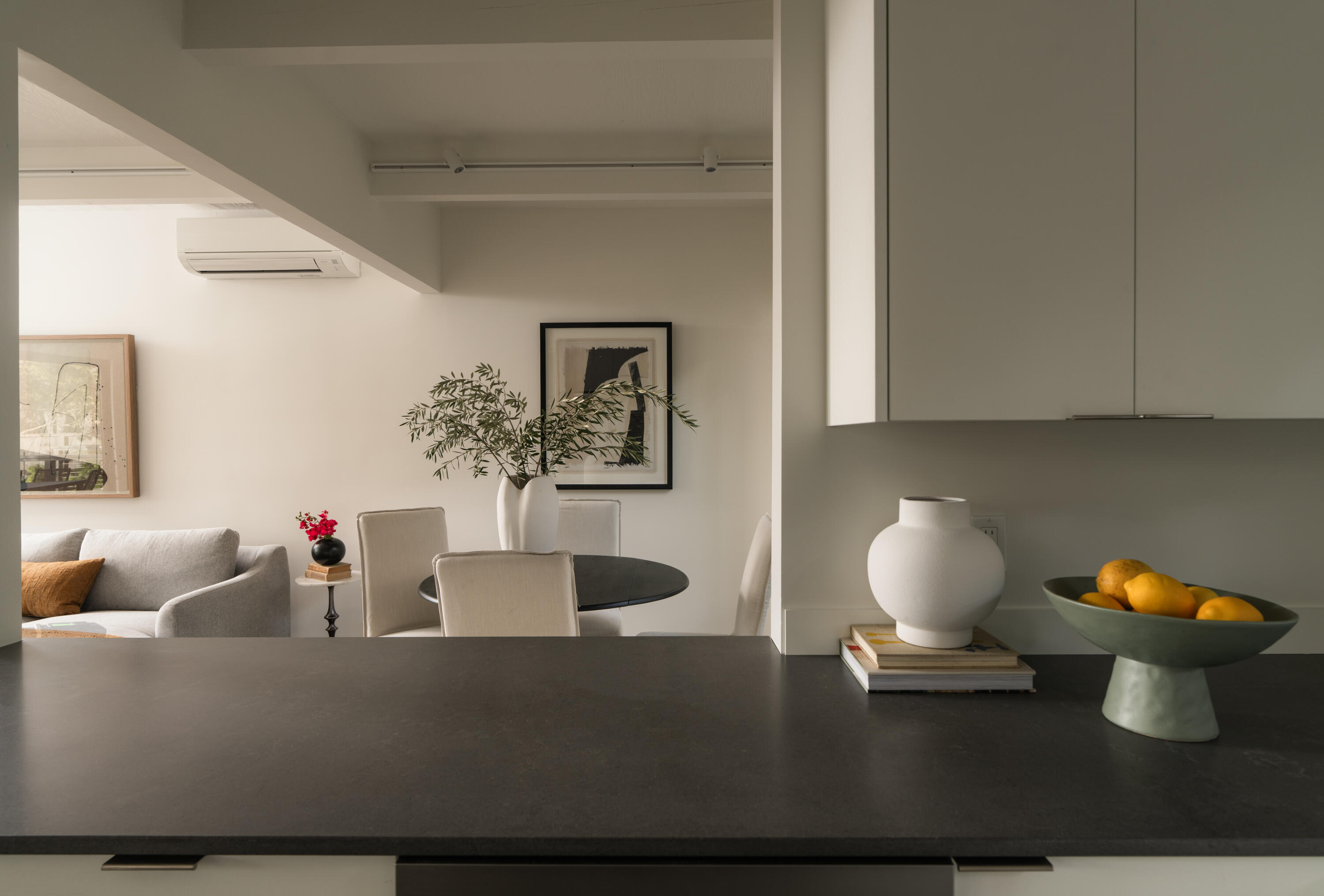 518 East Islay Street Santa Barbara, CA 93101 - Photo 10 of 24 Dining