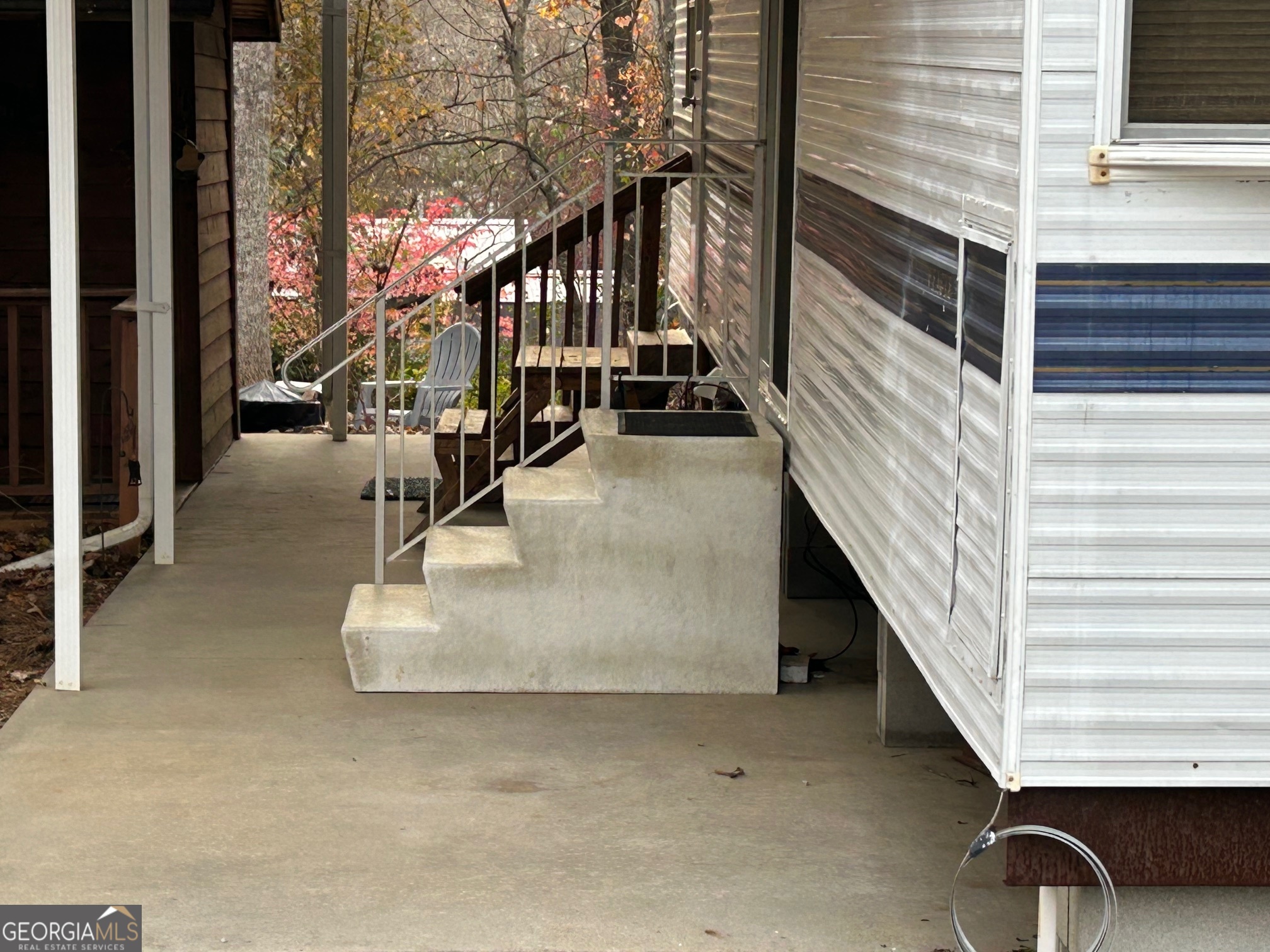 79 Maple Wood Lane Cleveland, GA 30528 - Photo 15 of 18 a view of entryway