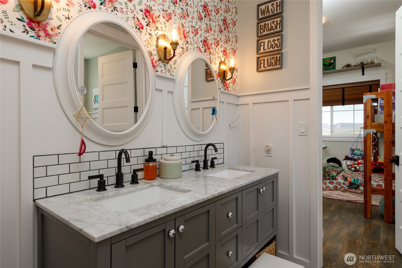 4662 Spring Canyon Road Grand Coulee, WA 99133 - Photo 28 of 39 Gallery Image 28