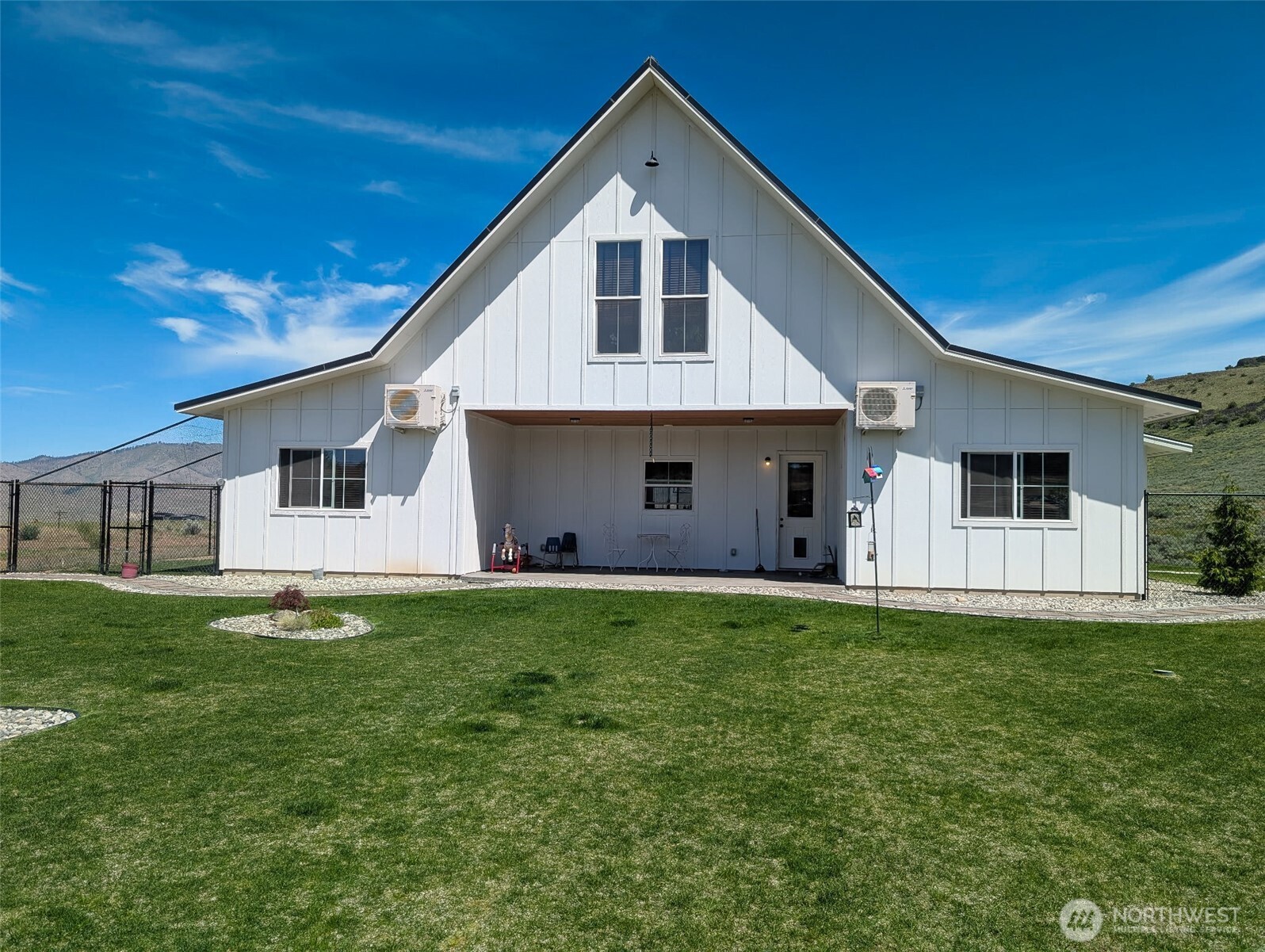 4662 Spring Canyon Road Grand Coulee, WA 99133 - Photo 4 of 39 Gallery Image 4