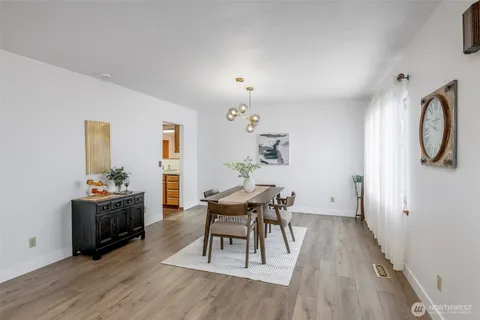 $535,000 | 4901 East McKinley Avenue, Tacoma, WA 98404