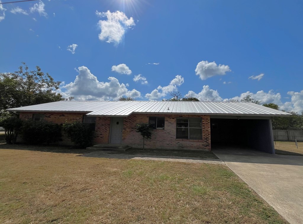305 3rd Street Center Point, TX 78010 - Photo 2 of 20
