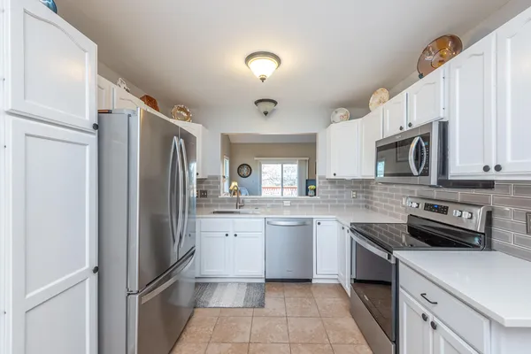 $340,000 | 9002 Pine Cove Drive, Whitmore Lake, MI 48189