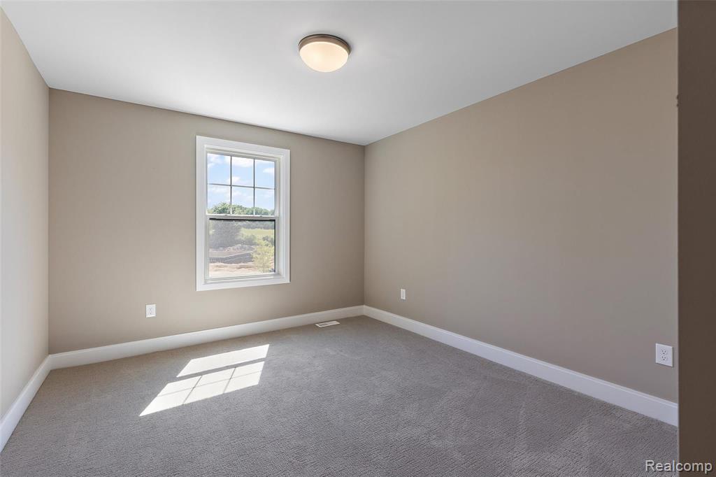 3837 Albatross Court, Unit 28 Rochester, MI 48309 - Photo 31 of 33