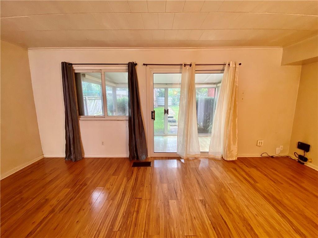 5642 Rural Street Pittsburgh, PA 15206 - Photo 7 of 20 Gallery Image 7