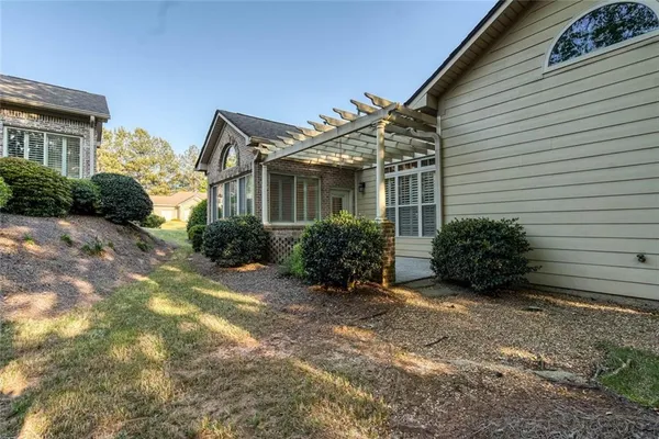 $375,000 | 540 Mt Park Drive, Unit 8, Powder Springs, GA 30127