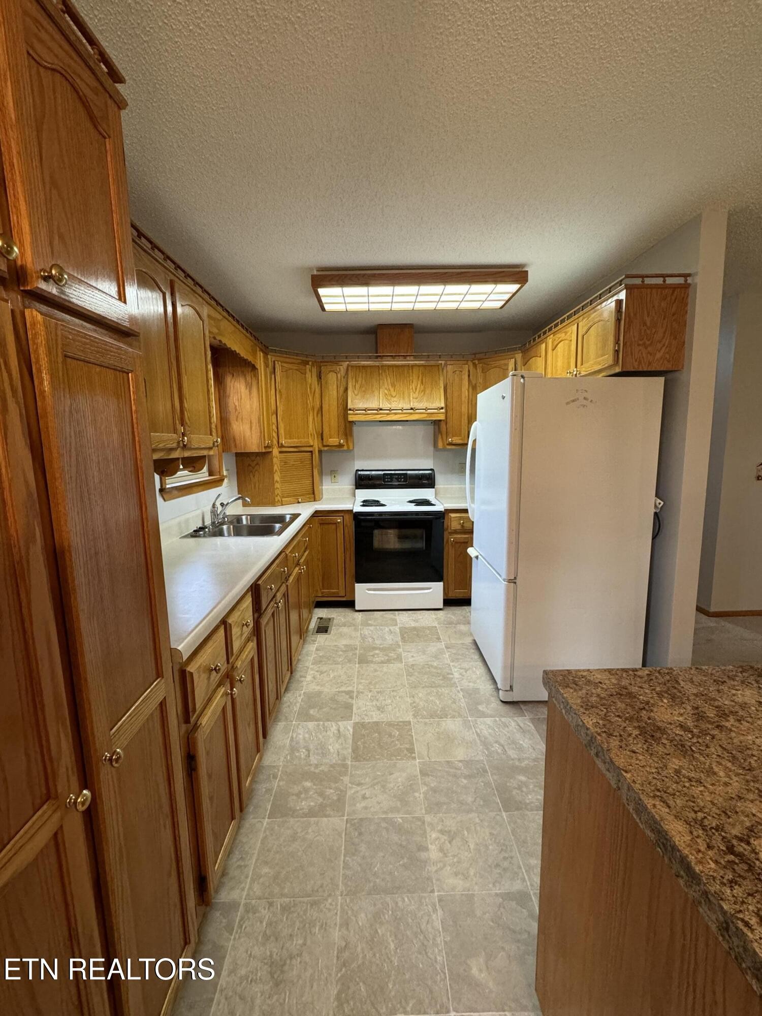 276 O & Road Oneida, TN 37841 - Photo 13 of 51 Gallery Image 13