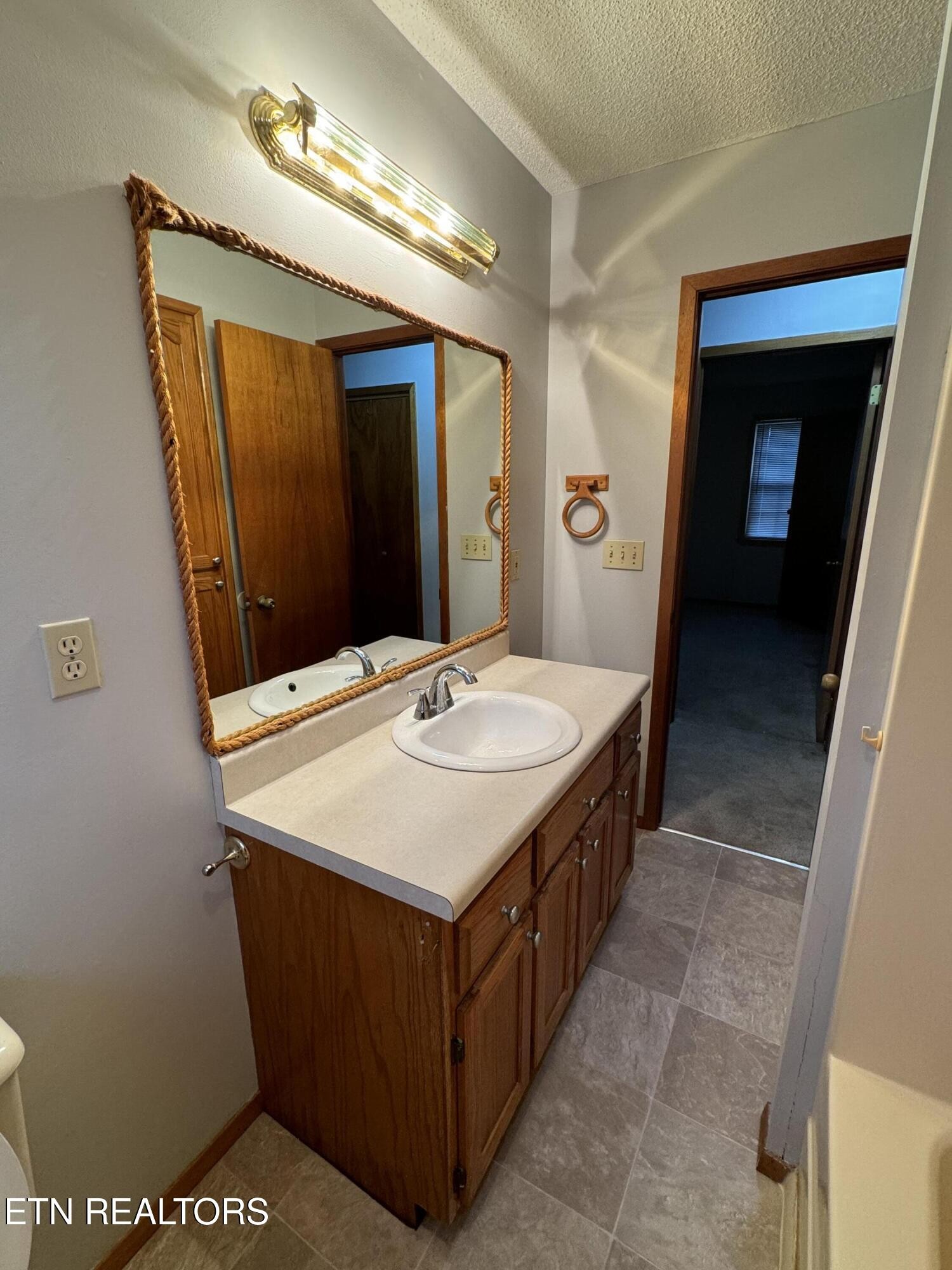 276 O & Road Oneida, TN 37841 - Photo 32 of 51 Gallery Image 32