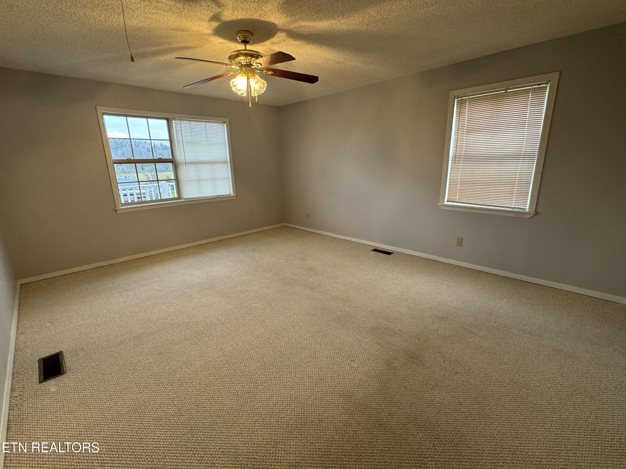 276 O & Road Oneida, TN 37841 - Photo 33 of 51 Gallery Image 33