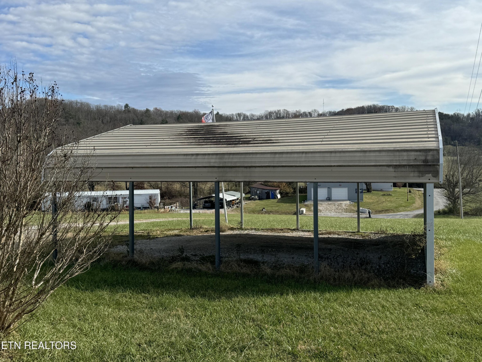 276 O & Road Oneida, TN 37841 - Photo 9 of 51 Gallery Image 9