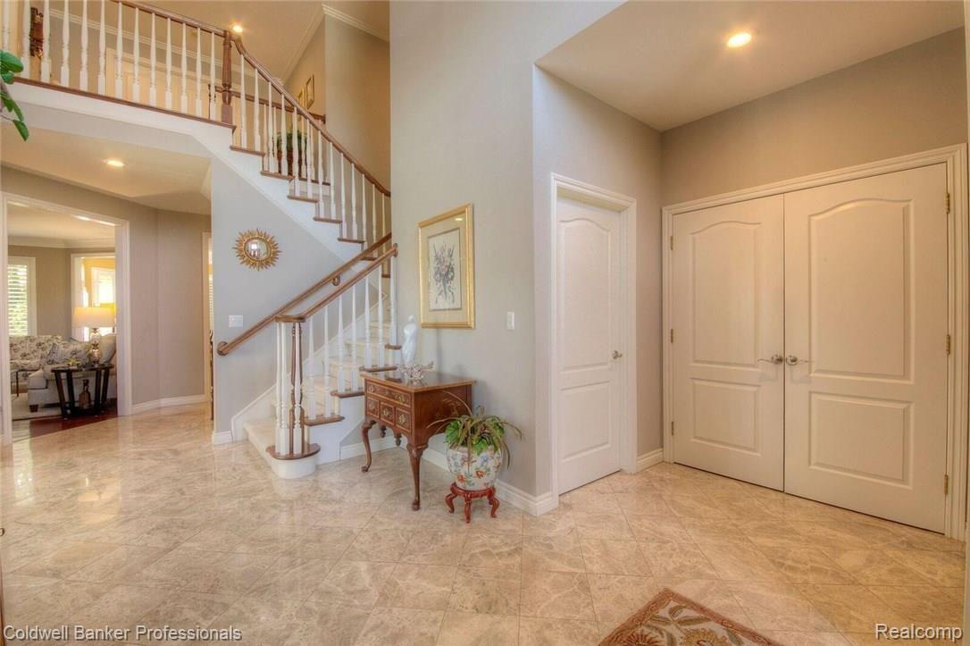 2839 Hastings Court Rochester, MI 48306 - Photo 11 of 56 2839 - Foyer View II.jpg