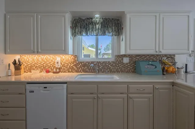 $899,000 | 18101 Berta Canyon Road, Salinas, CA 93907