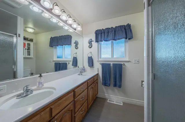 $899,000 | 18101 Berta Canyon Road, Salinas, CA 93907