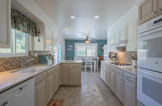 $899,000 | 18101 Berta Canyon Road, Salinas, CA 93907