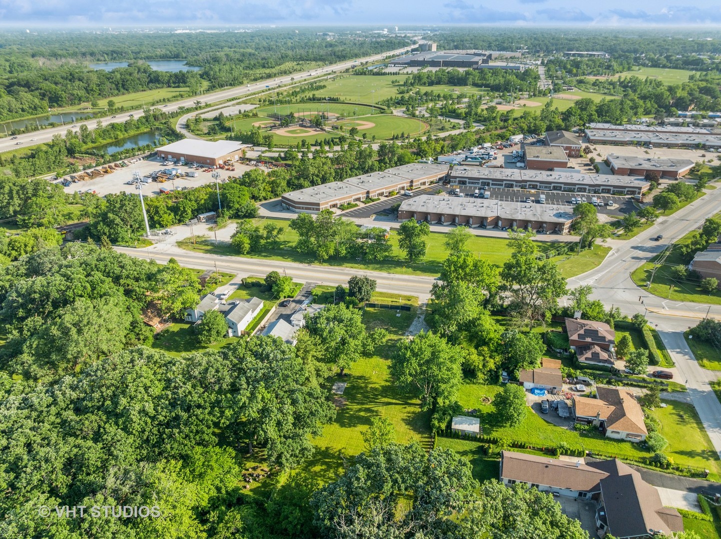 9517 West Central Road Des Plaines, IL 60016 - Photo 4 of 23