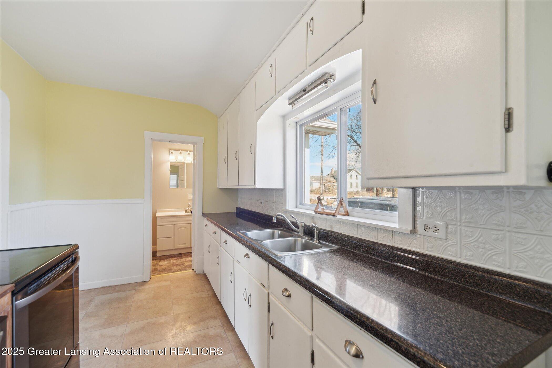 2614 East Walker Road St. Johns, MI 48879 - Photo 12 of 39 12-2614-E-Walker-Rd-St-Johns-MI-48879-Wi
