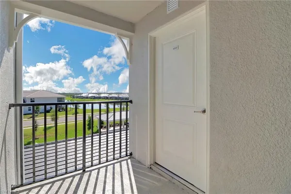 $2,100 | 5749 Double Eagle Circle, Unit 4537, Immokalee, FL 34142