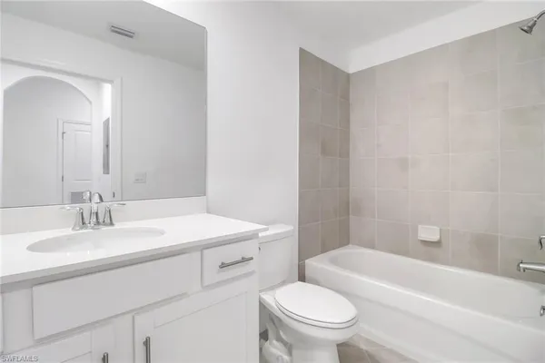 $2,100 | 5749 Double Eagle Circle, Unit 4537, Immokalee, FL 34142