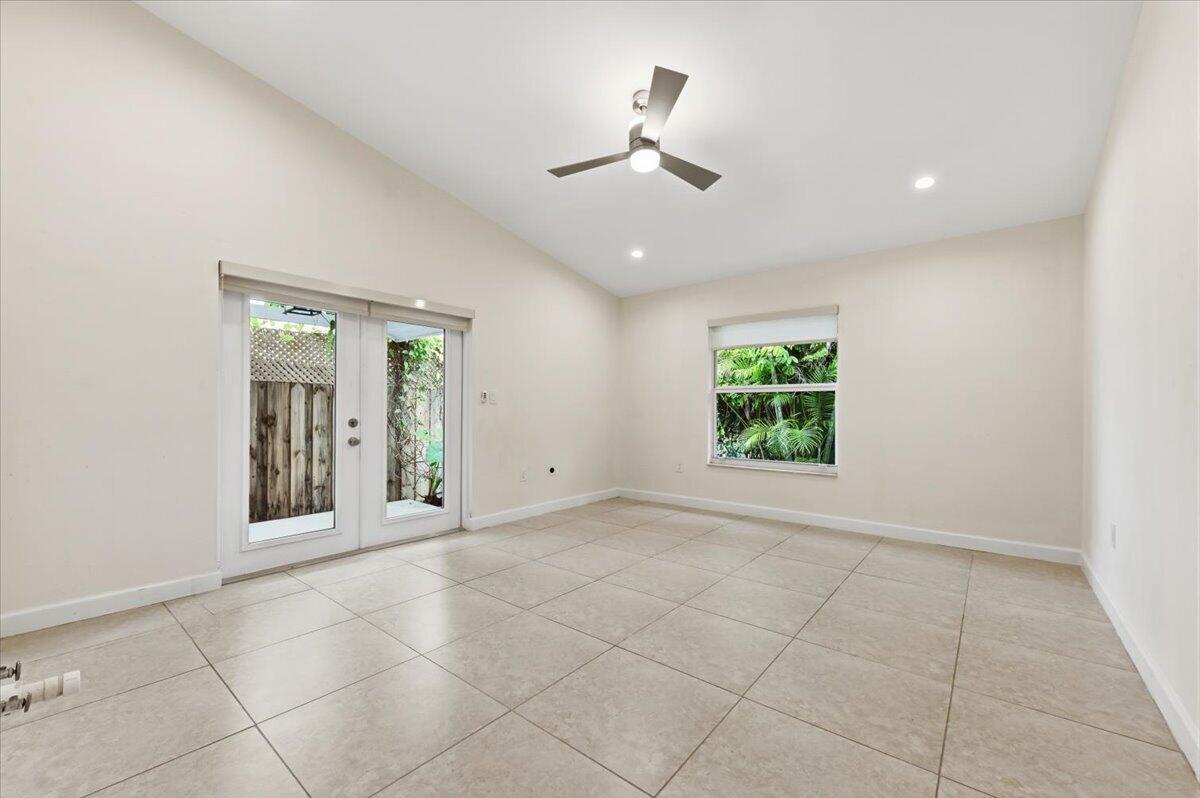 530 Northeast 3rd Avenue Delray Beach, FL 33444 - Photo 22 of 33 17-CHP_0496