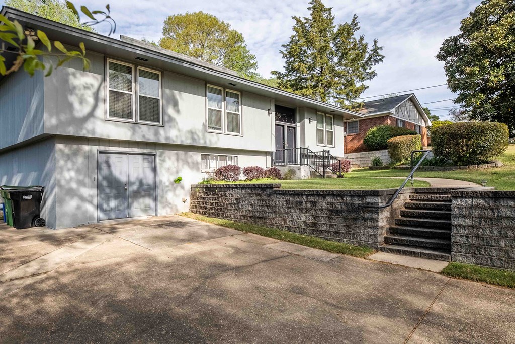 5255 Lichfield Road Columbus, GA 31904 - Photo 4 of 42 Side of Home View