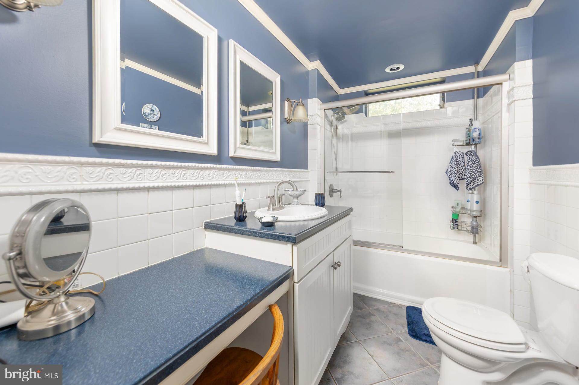 75 North Main Street Mullica Hill, NJ 08062 - Photo 20 of 35 2nd floor Full bath with tub/shower.