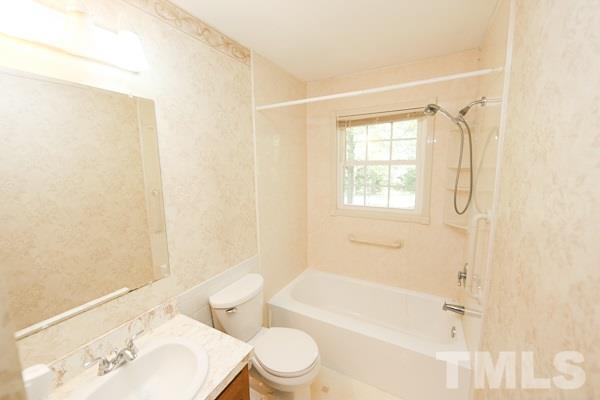 9400 Fowler Road Zebulon, NC 27597 - Photo 18 of 25 Gallery Image 18