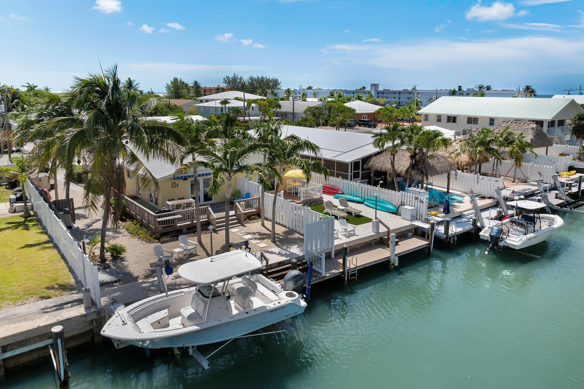 271 3rd Street Key Colony Beach, FL 33051 - Photo 3 of 36 Aerial 2