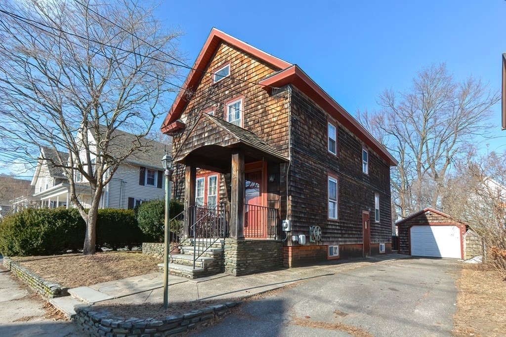 62 Collins Street Woonsocket, RI 02895 - Photo 2 of 38 Gallery Image 2