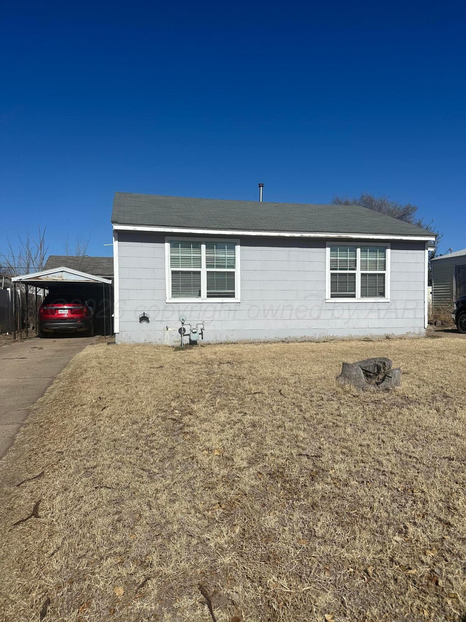 934 Elmore Street Borger, TX 79007 - Photo 1 of 13 IMG_3352-preview