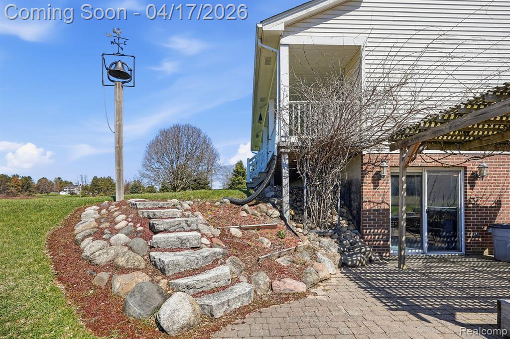 72689 Dequindre Road Leonard, MI 48367 - Photo 74 of 93