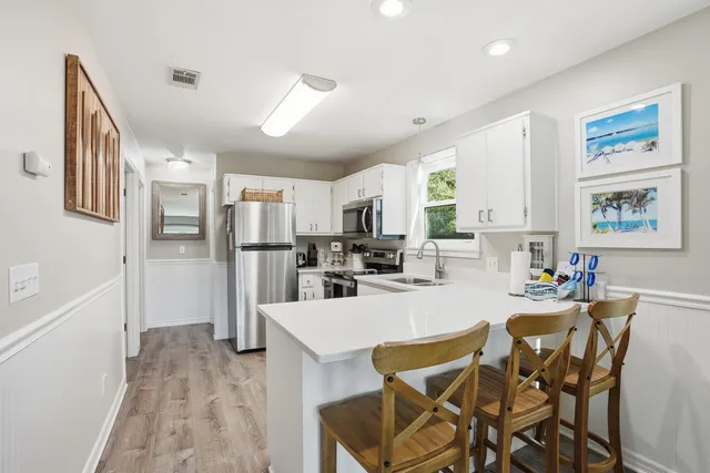 a car parked in front of a building