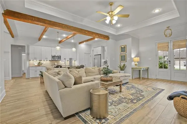 $2,700 | 6020 Canary Drive, Madisonville, LA 70447