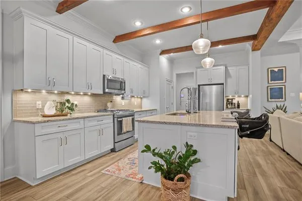 $2,700 | 6020 Canary Drive, Madisonville, LA 70447