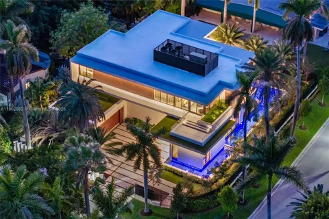 $17,999,000 | 1800 West 27th Street, Miami Beach, FL 33140