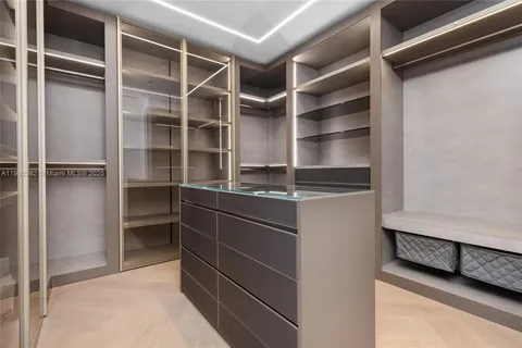 $17,999,000 | 1800 West 27th Street, Miami Beach, FL 33140