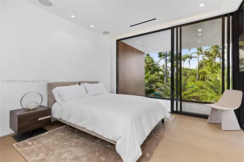 $17,999,000 | 1800 West 27th Street, Miami Beach, FL 33140