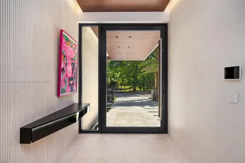 $17,999,000 | 1800 West 27th Street, Miami Beach, FL 33140