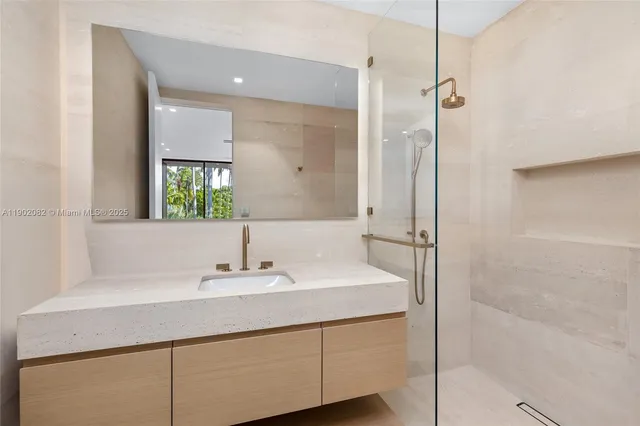 $17,999,000 | 1800 West 27th Street, Miami Beach, FL 33140