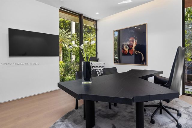 $17,999,000 | 1800 West 27th Street, Miami Beach, FL 33140