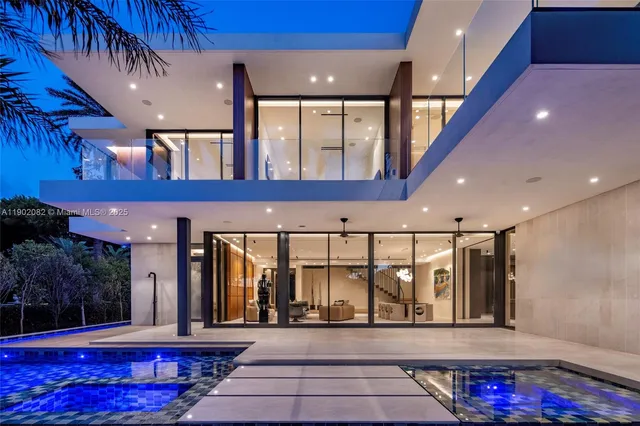 $17,999,000 | 1800 West 27th Street, Miami Beach, FL 33140