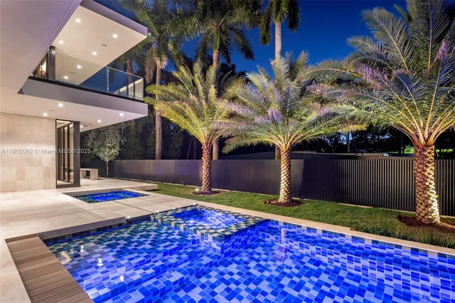 $17,999,000 | 1800 West 27th Street, Miami Beach, FL 33140