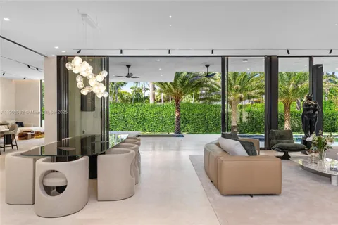 $17,999,000 | 1800 West 27th Street, Miami Beach, FL 33140