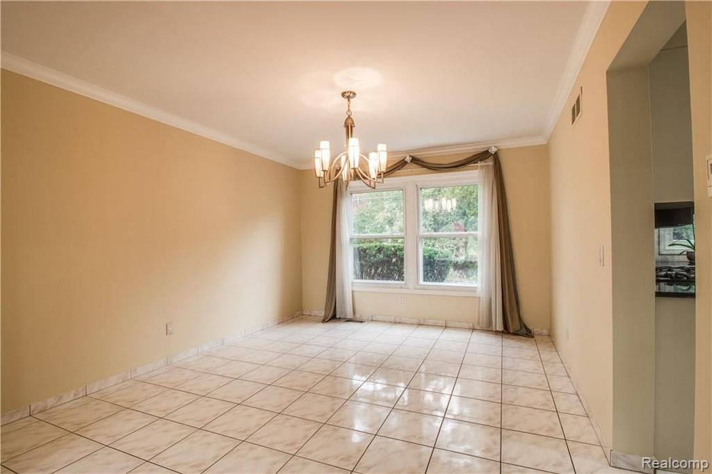35526 Springvale Street Farmington Hills, MI 48331 - Photo 18 of 51