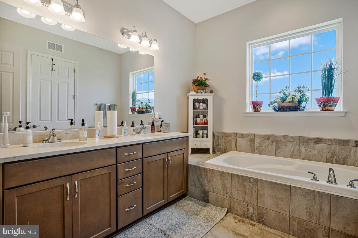 2864 Soft Rush Way Odenton, MD 21113 - Photo 24 of 62 Primary Bath